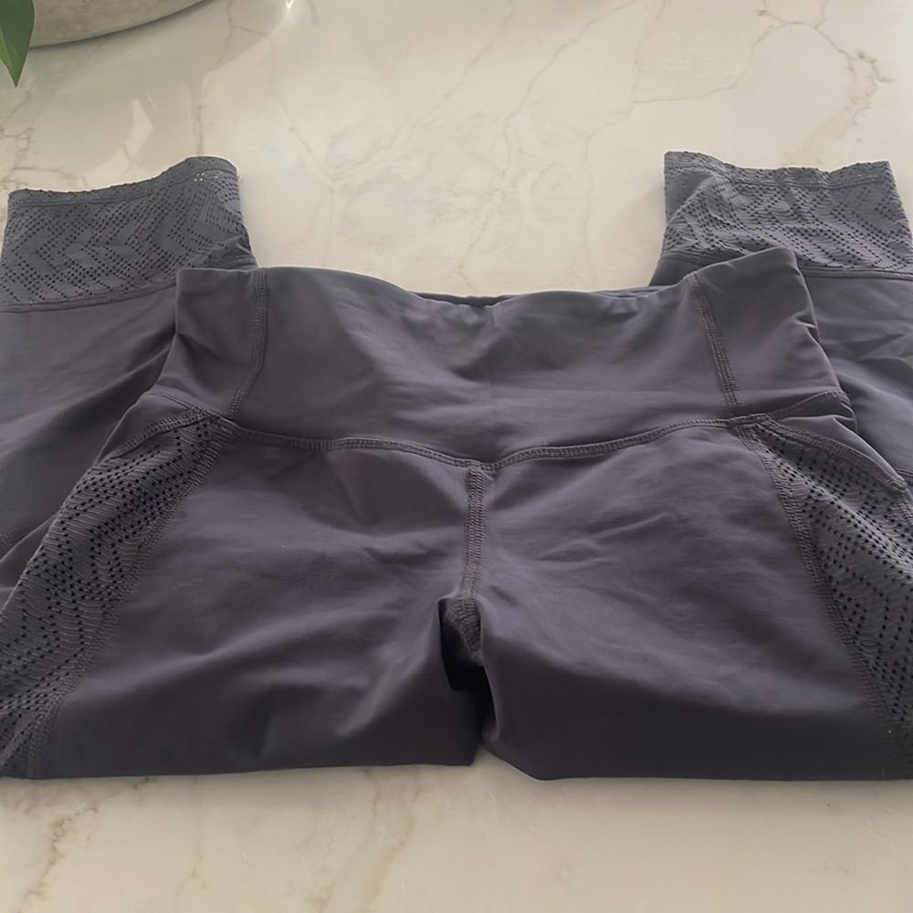 CHAMPION RUNNING CAPRI LEGGINGS - Picture 2 of 4